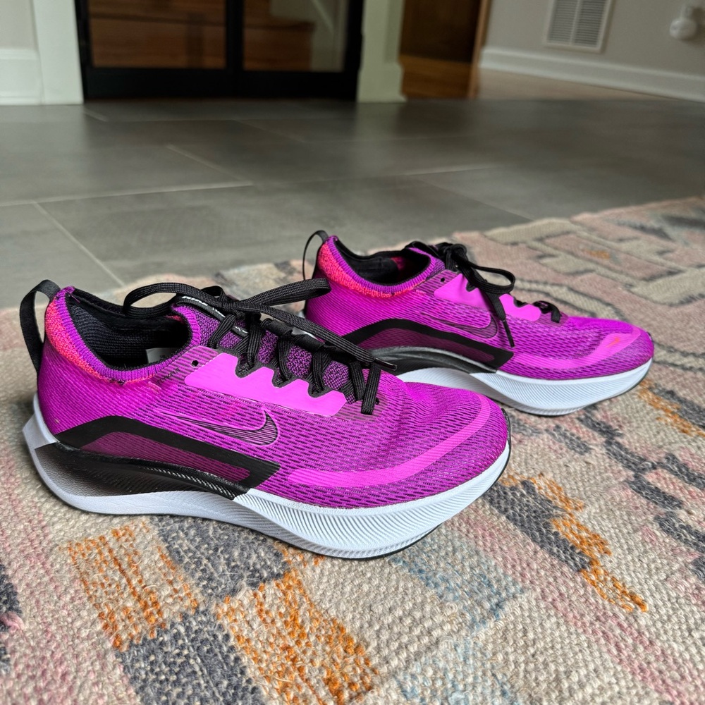 Nike Women's Zoom Fly 4 Running Shoes